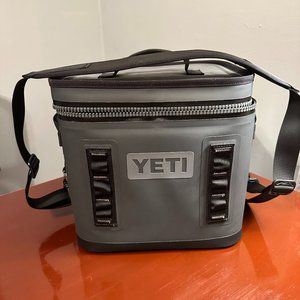 HOPPER FLIP® 12 SOFT COOLER